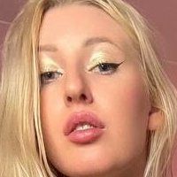 Alice_hotWarm Desnuda