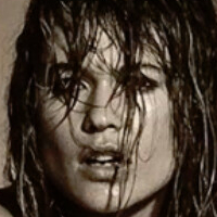 Angels Secret Desnuda