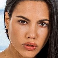 Apolonia Lapiedra Desnuda