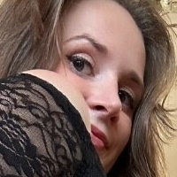 Babe Barefoot Desnuda