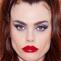 Charli Howard Desnuda