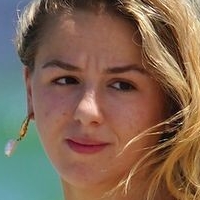 Chloe Lukasiak Desnuda