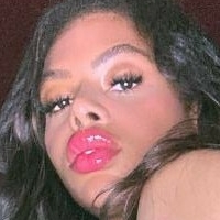 Halle Hayes Desnuda