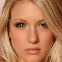 Kelsey Monroe Desnuda