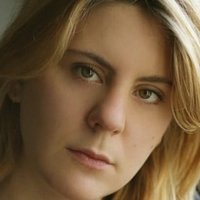 Louise Blachère Desnuda