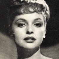 Nadja Tiller Desnuda