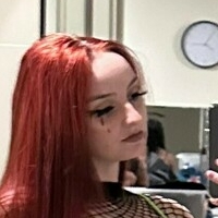 pole.brat Desnuda