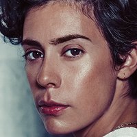 Roberta Colindrez Desnuda