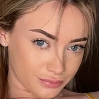 Scarlettelliscute Desnuda