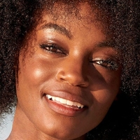 Tanaye White Desnuda