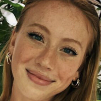 theestallion Desnuda